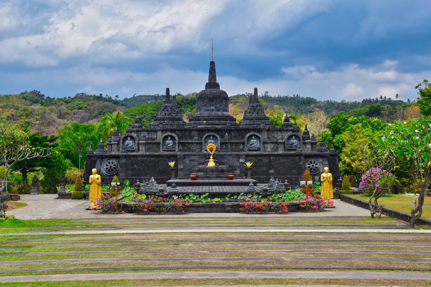 Budhist temple Brahma Vihara Banjar Bali, Indonesië